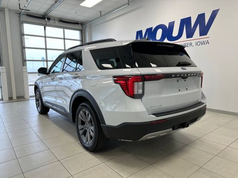 New 2026 Ford Explorer Active w/ Active Comfort Package image 37