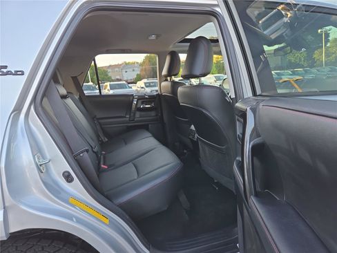 Used 2024 Toyota 4Runner TRD Off-Road Premium w/ Off Road Premium Plus Package AWD/4WD image 28