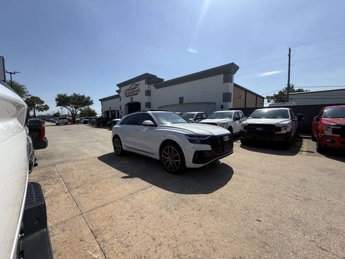 Used 2020 Audi Q8 Premium Plus AWD/4WD image 44