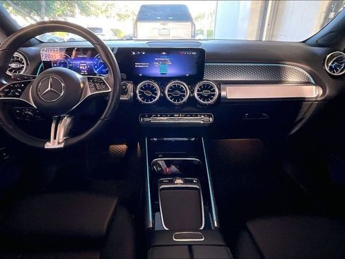 Used 2024 Mercedes-Benz EQB 250+ image 6