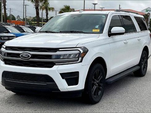 Certified 2024 Ford Expedition Max XLT RWD image 3