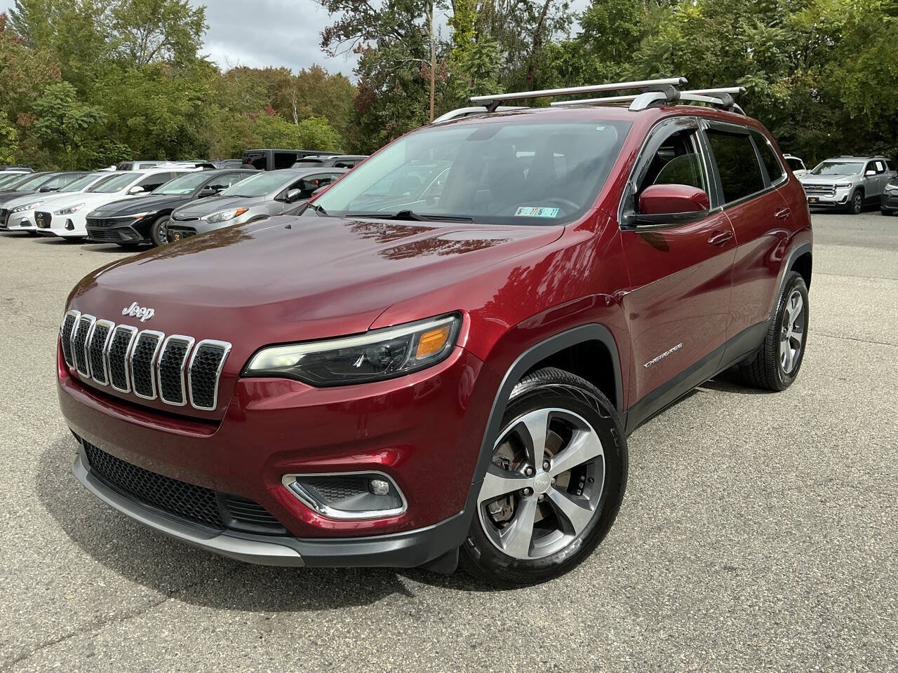 Used 2019 Jeep Cherokee Limited AWD/4WD image 1