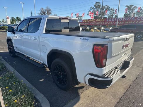 Used 2022 GMC Sierra 1500 Elevation w/ Elevation Premium Package AWD/4WD image 4