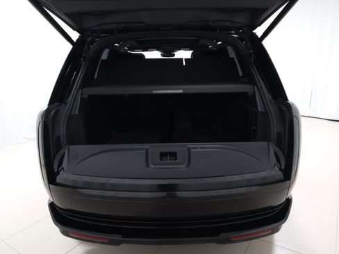 Used 2024 Land Rover Range Rover SE image 11