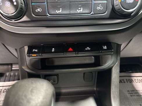 Used 2022 Chevrolet Colorado LT w/ Fleet Safety Package image 27