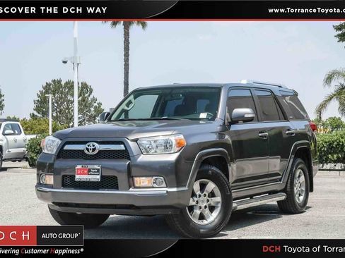 Used 2011 Toyota 4Runner SR5 w/ Convenience Pkg RWD image 1