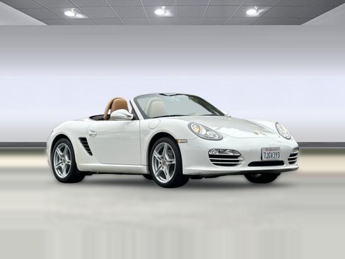 Used 2011 Porsche Boxster RWD image 29