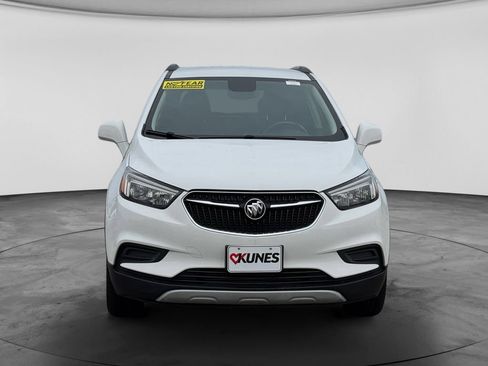 Used 2021 Buick Encore Preferred AWD/4WD image 2