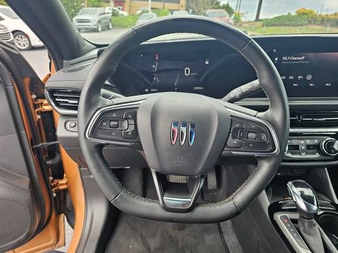Used 2024 Buick Envista Sport Touring w/ Convenience I Package FWD image 23