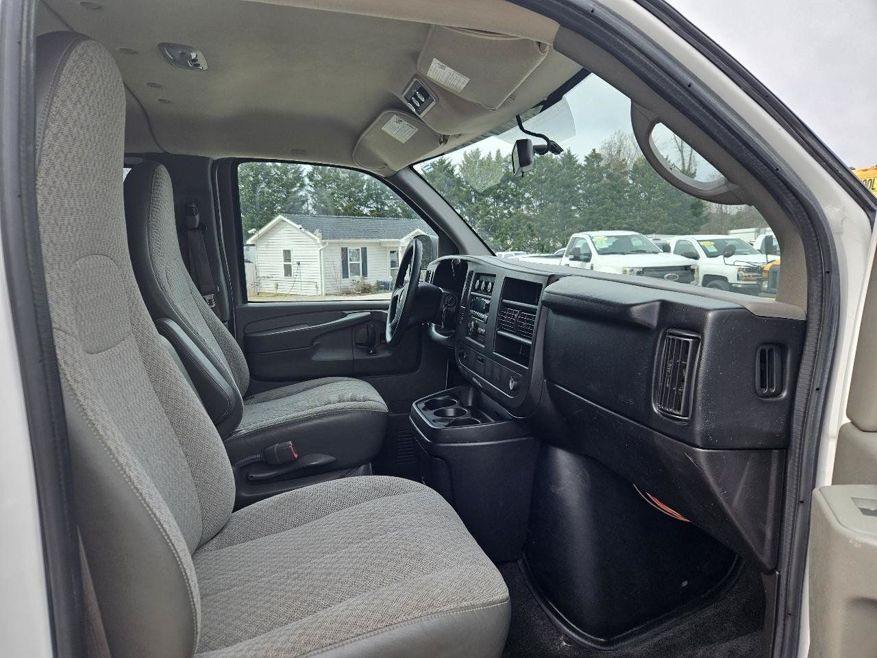 Used 2014 Chevrolet Express 1500 LT w/ LT Preferred Equipment Group AWD/4WD image 26