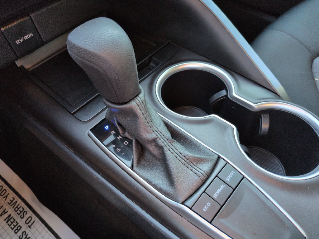 Used 2024 Toyota Camry LE w/ Convenience Package FWD image 24