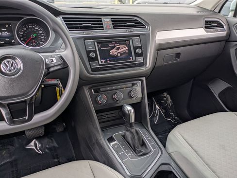 Used 2019 Volkswagen Tiguan S FWD image 9