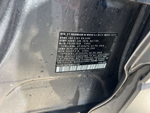 Certified 2022 Volkswagen Tiguan SE FWD image 31