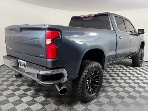 Used 2020 Chevrolet Silverado 1500 LTZ AWD/4WD image 8