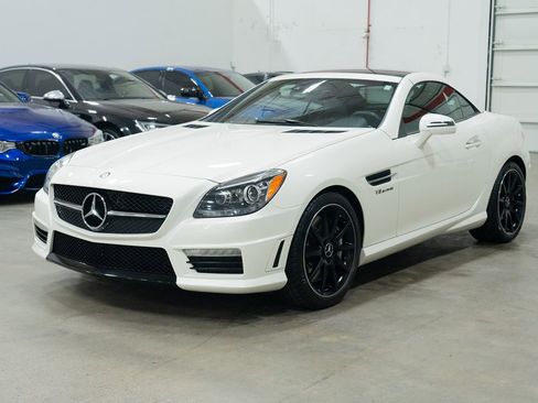 Used 2014 Mercedes-Benz SLK 55 AMG image 3