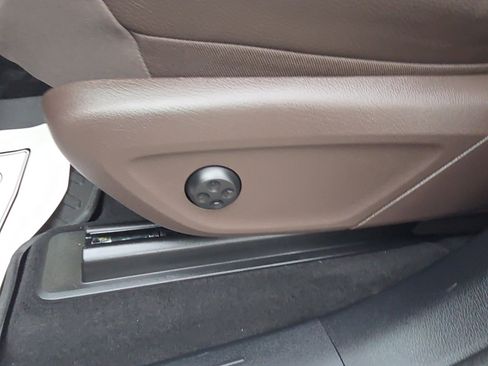 Used 2021 Mercedes-Benz GLS 450 4MATIC image 15