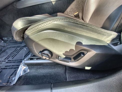 Used 2023 Volvo XC60 B5 Ultimate w/ Climate Package image 14