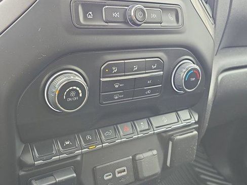 Used 2025 Chevrolet Silverado 1500 Custom Trail Boss w/ LPO, Dark Essentials Package image 31