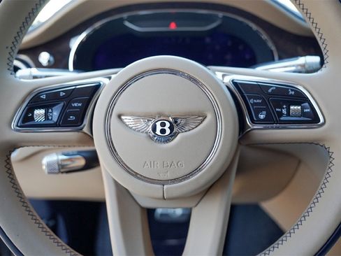 Certified 2023 Bentley Flying Spur W12 image 20