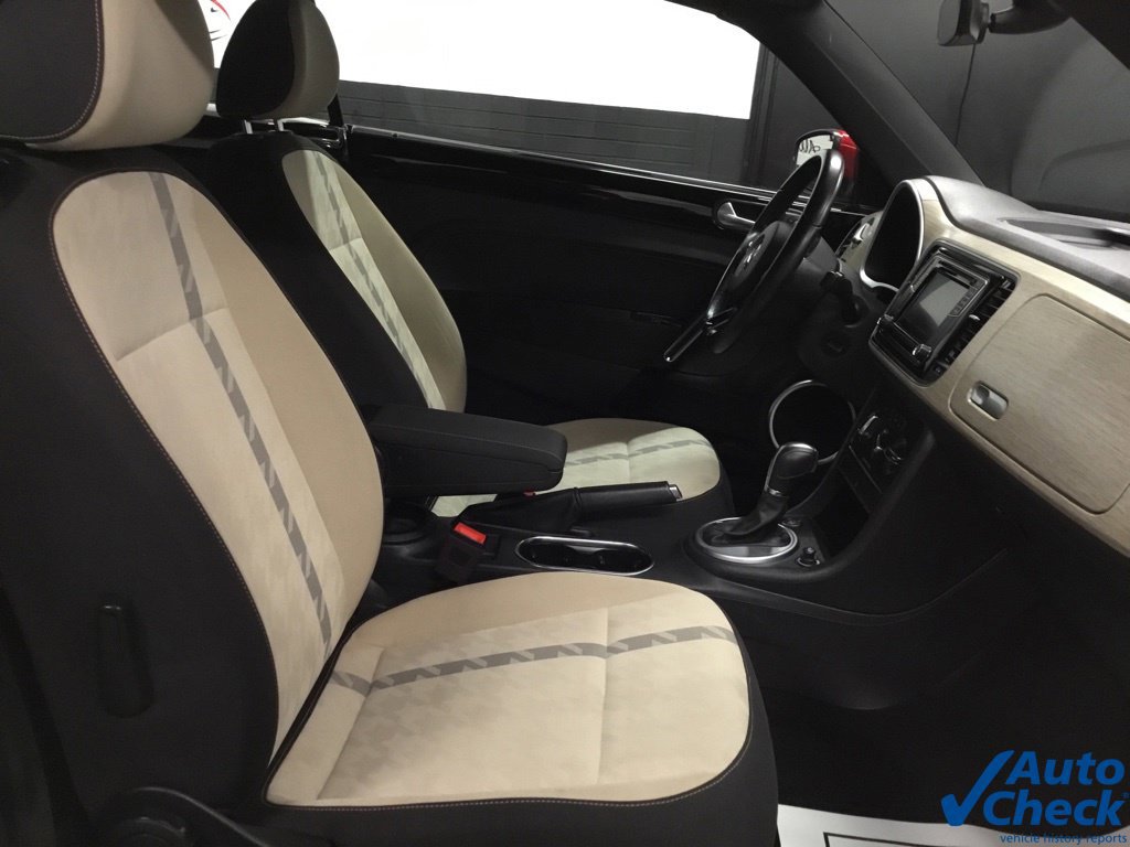 Used 2018 Volkswagen Beetle 2.0T Coast FWD image 36
