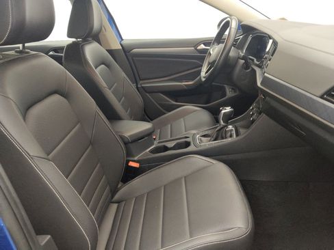 Used 2024 Volkswagen Jetta SE FWD image 21