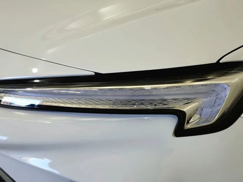 Used 2024 Buick Encore GX Sport Touring image 14