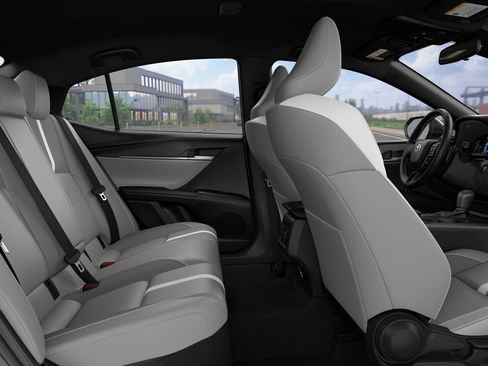 New 2026 Toyota Camry SE FWD image 3