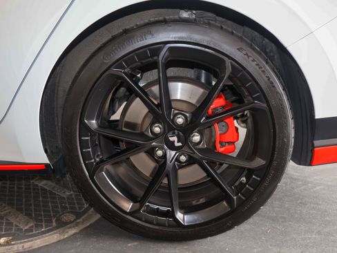 Used 2025 Hyundai Elantra N image 41