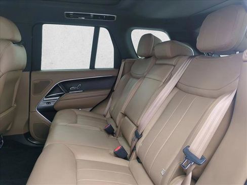 Certified 2025 Land Rover Range Rover SE AWD/4WD image 22
