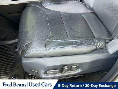 Used 2023 Toyota Tundra Platinum AWD/4WD image 27