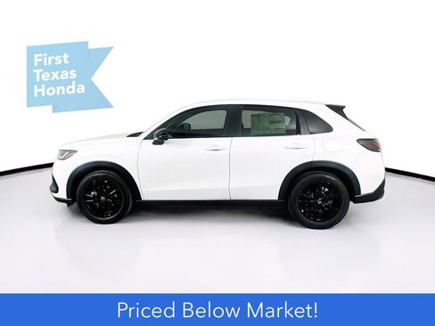 New 2026 Honda HR-V Sport image 4