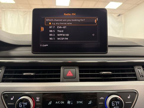 Used 2017 Audi A4 2.0T Premium image 18