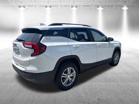 Used 2023 GMC Terrain SLE w/ Driver Convenience Package AWD/4WD image 6