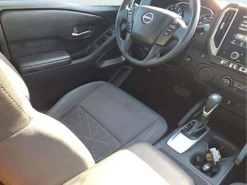 Certified 2026 Nissan Frontier SV RWD image 10