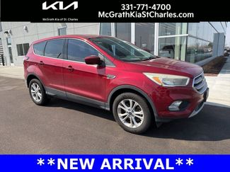 Used 2017 Ford Escape SE video 1