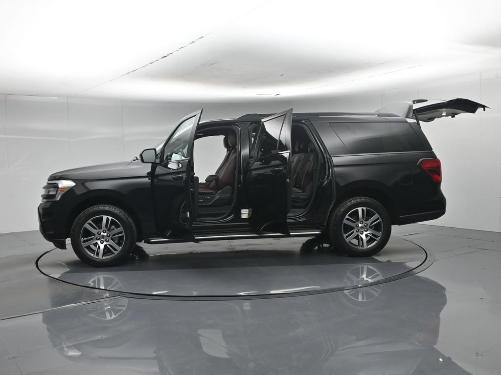 Used 2022 Ford Expedition Max Limited AWD/4WD image 43