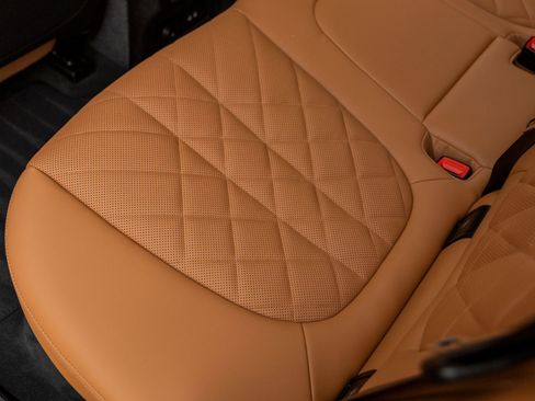 Used 2026 BMW X5 sDrive40i w/ M Sport Package image 34