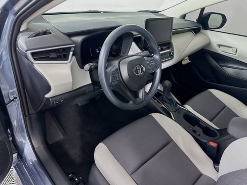 Used 2026 Toyota Corolla LE image 9