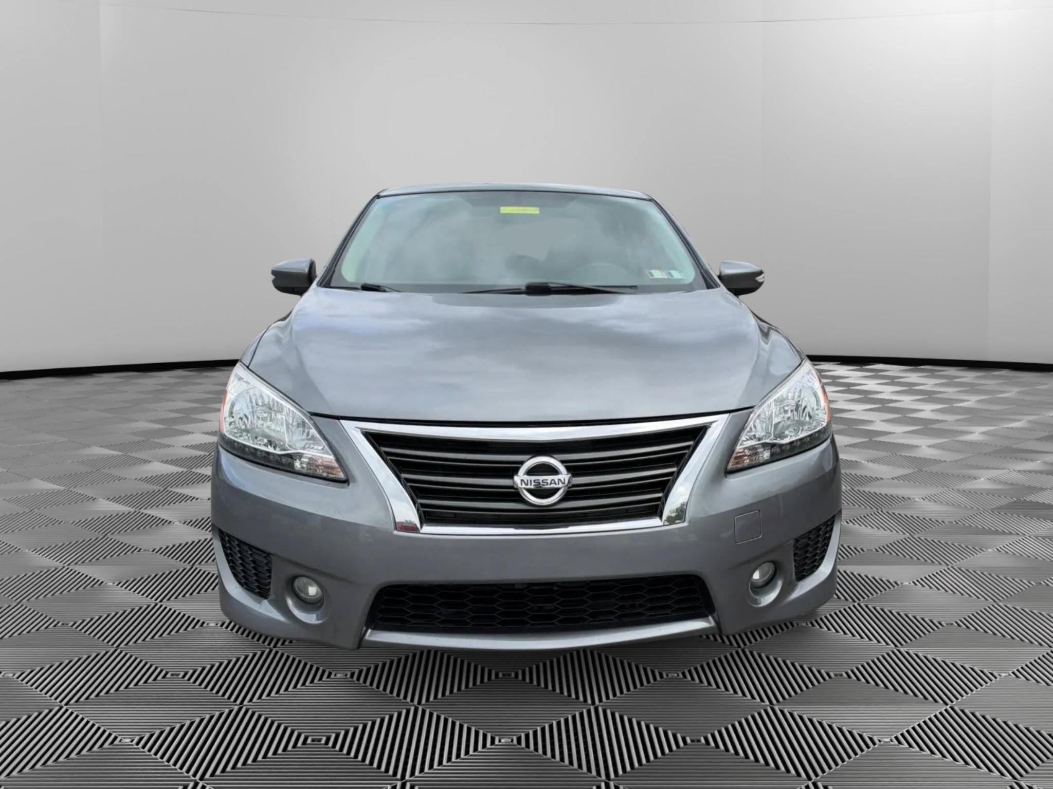 Used 2015 Nissan Sentra SR w/ Navigation Package FWD image 7
