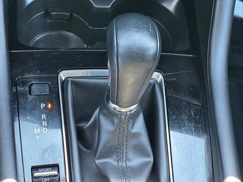 Used 2024 MAZDA MAZDA3 s image 18
