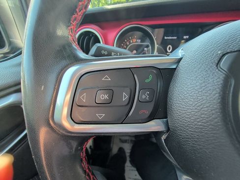 Used 2023 Jeep Gladiator Rubicon w/ Cold Weather Group AWD/4WD image 16