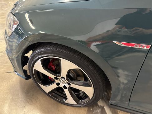 Used 2018 Volkswagen GTI S FWD image 10
