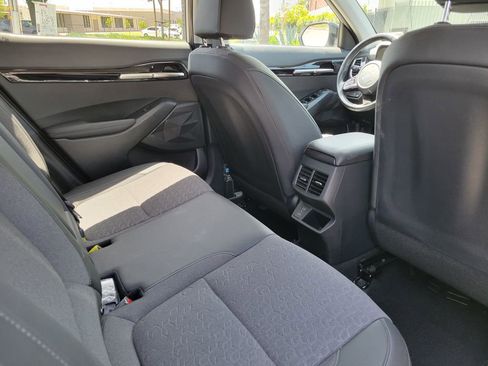 Certified 2024 Kia Seltos S FWD image 6