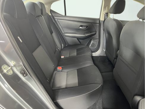 Used 2020 Nissan Sentra SV FWD image 14