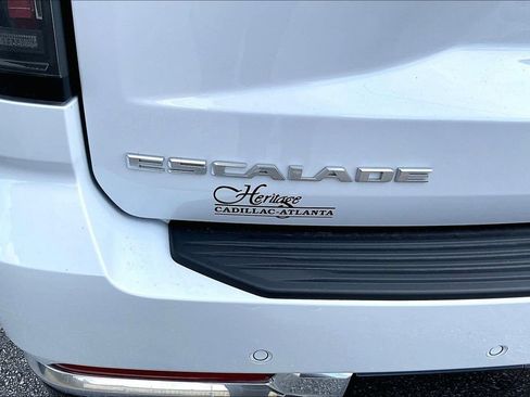 Used 2026 Cadillac Escalade ESV Luxury w/ Touring Package AWD/4WD image 24