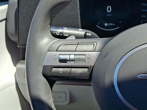 Certified 2024 Hyundai Kona SEL w/ Convenience Package AWD/4WD image 9