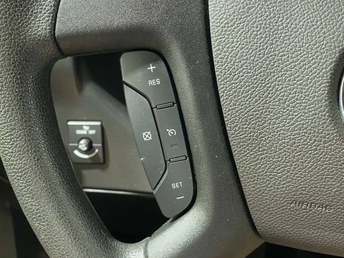Used 2025 GMC Savana 2500 w/ Driver Convenience Package RWD image 23