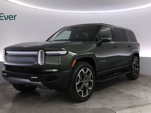 Used 2026 Rivian R1S Adventure AWD/4WD image 2