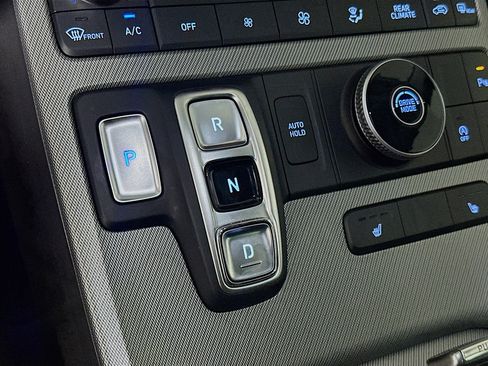 Used 2025 Hyundai Palisade SEL image 25