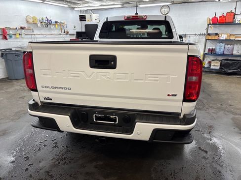 Used 2022 Chevrolet Colorado LT w/ Safety Package image 6